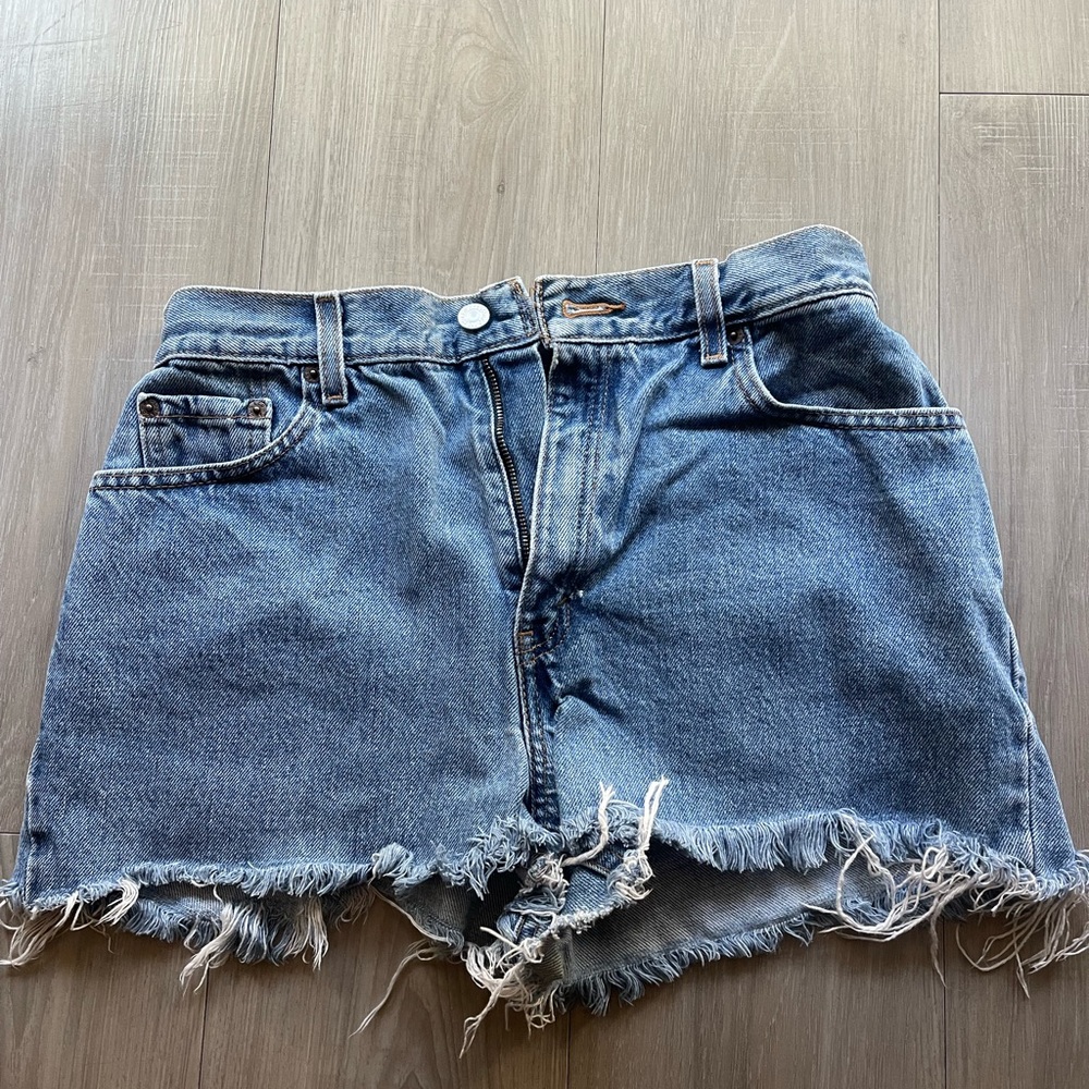 Brand New Women’s Levi Shorts